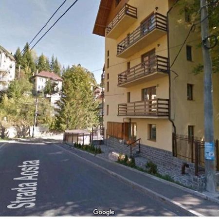 Appartamento Apartament Aosta Central Sinaia Esterno foto