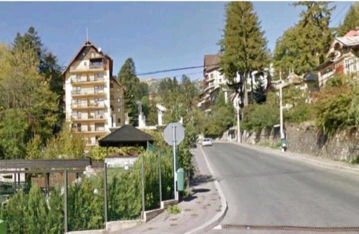Appartamento Apartament Aosta Central Sinaia Esterno foto