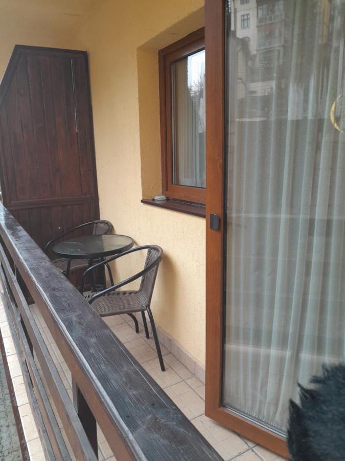 Appartamento Apartament Aosta Central Sinaia Esterno foto